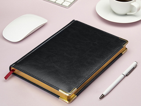 Ежедневник А5 датированный Sidney Nebraska 2026, черный (золотой обрез, золотые уголки) - рис 3.