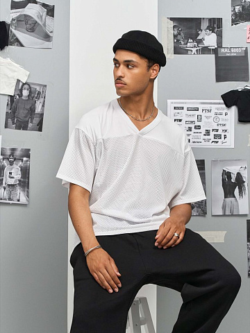 Футболка унисекс Nino с V-образным вырезом, белая - рис 6.