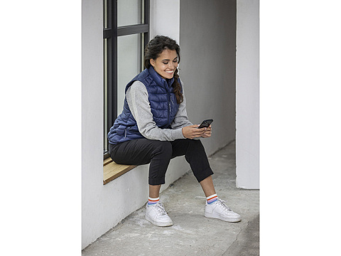 Женский утепленный жилет Pallas  из переработанных материалов по стандарту GRS - Сплошной черный - рис 5.