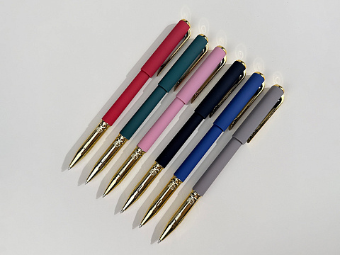 Ручка пластиковая шариковая Parliament, 0,7 мм, синие чернила, темно-синий/золотистый - рис 6.